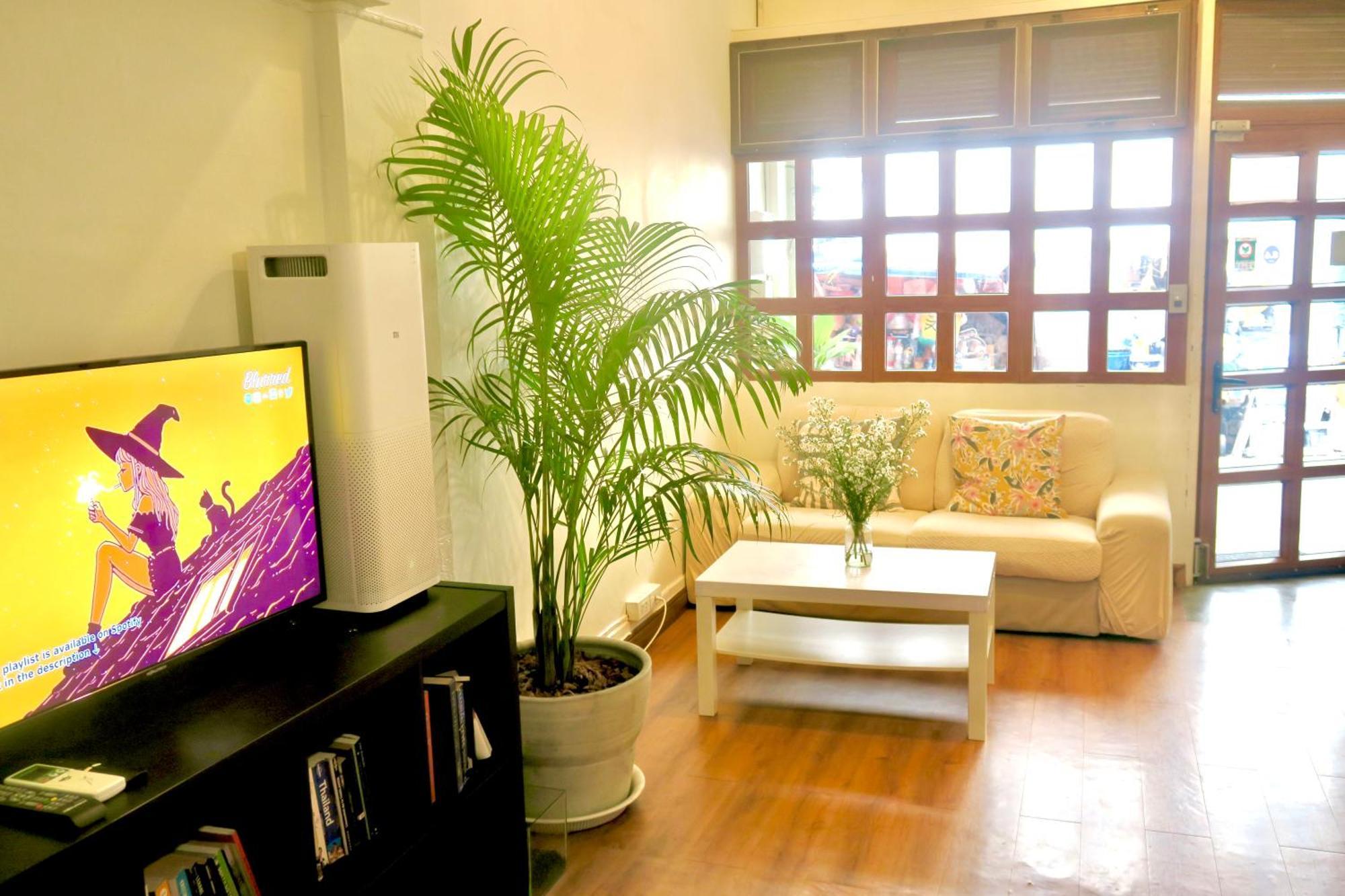 Les Fleurs Bangkok Hostel Екстер'єр фото