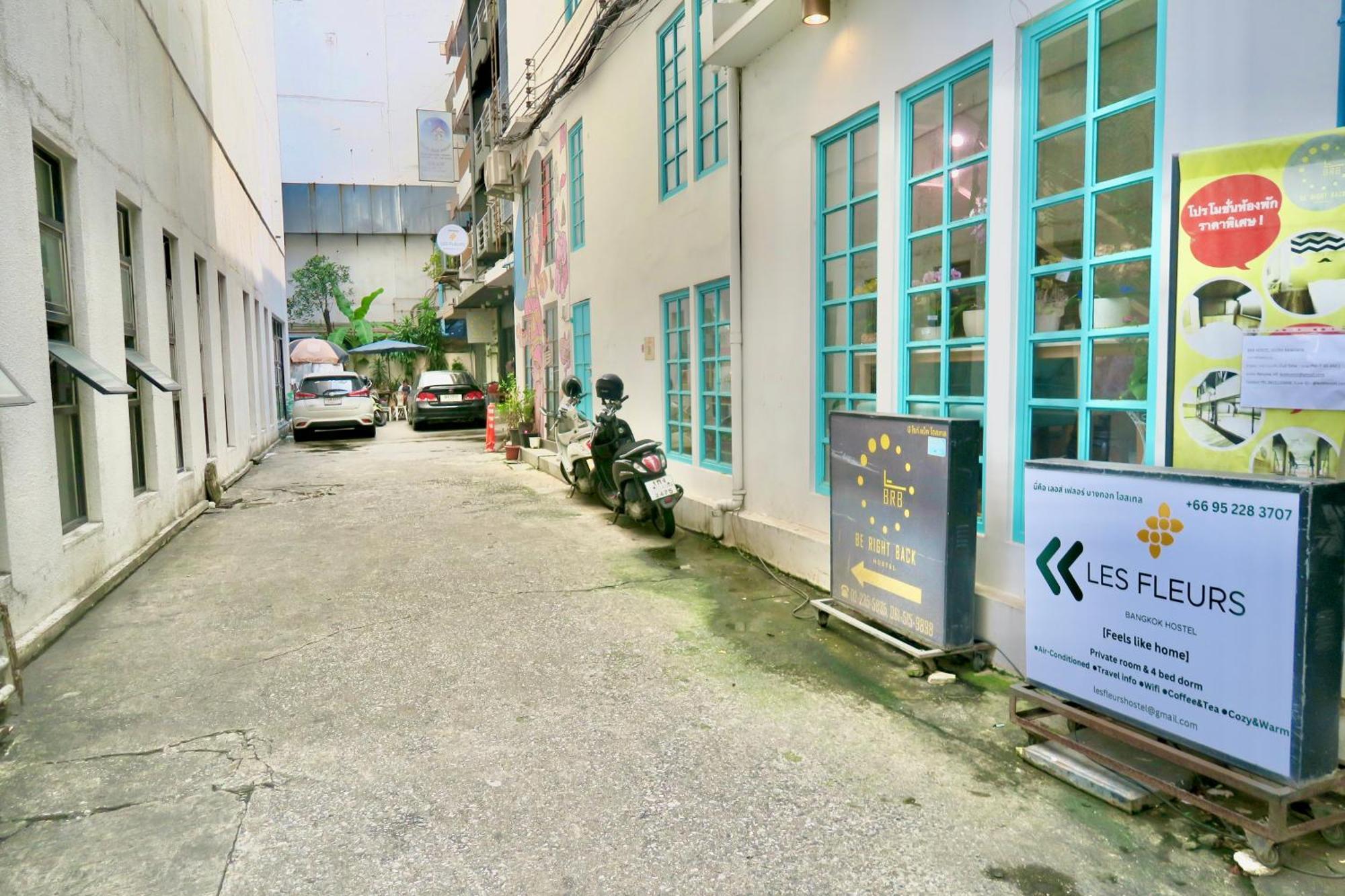 Les Fleurs Bangkok Hostel Екстер'єр фото