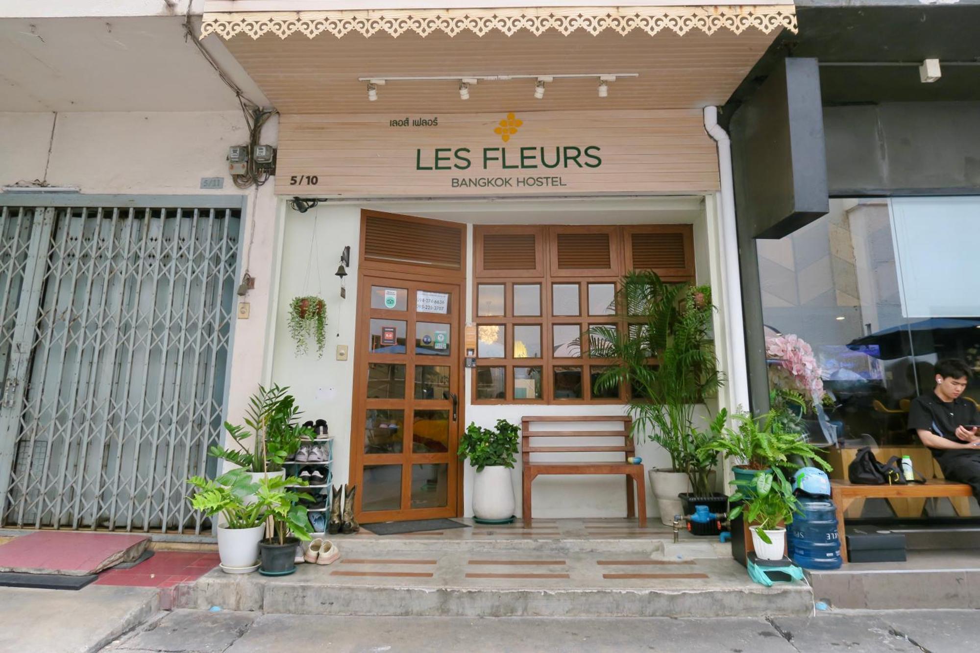 Les Fleurs Bangkok Hostel Екстер'єр фото