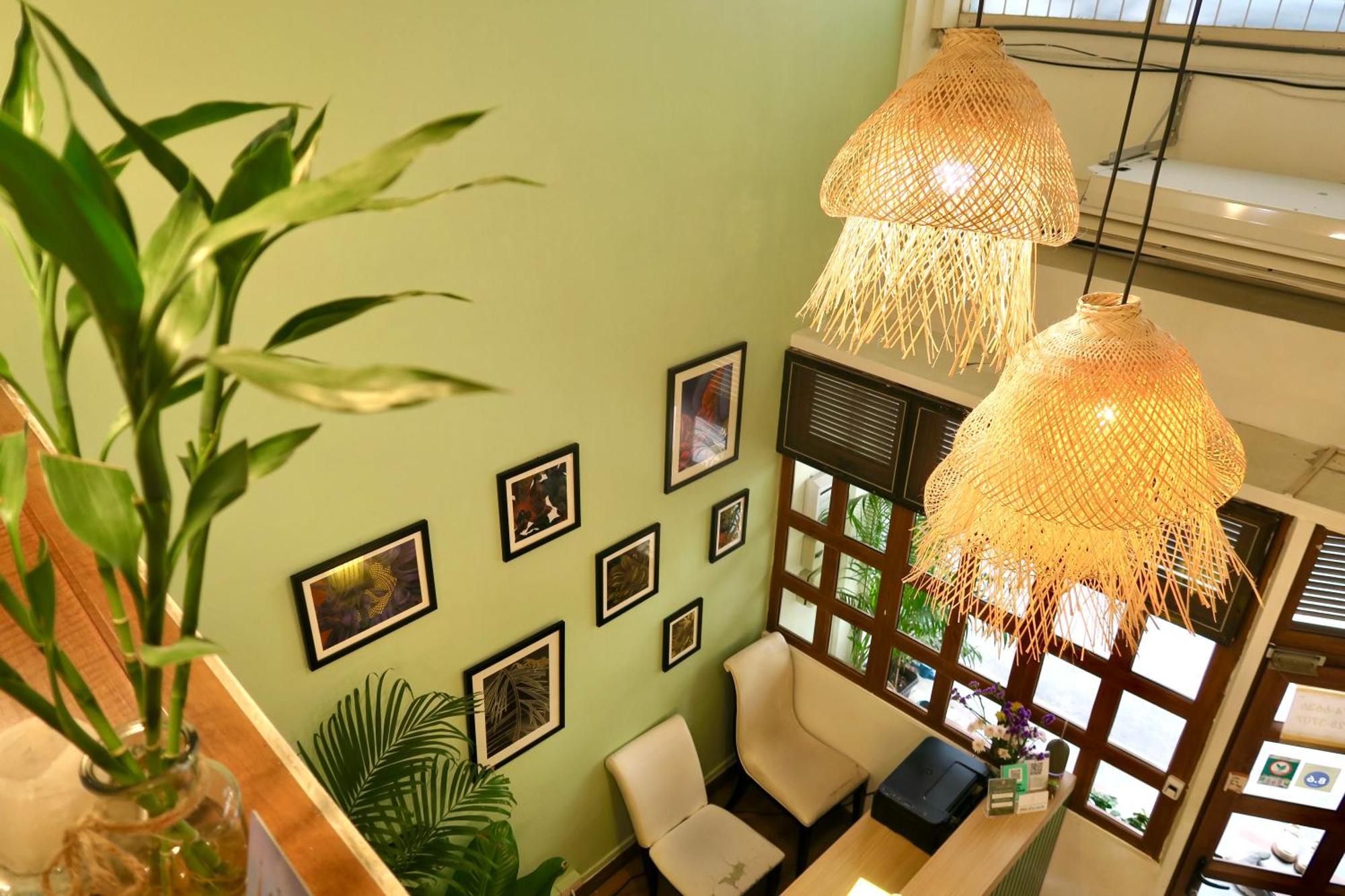 Les Fleurs Bangkok Hostel Екстер'єр фото