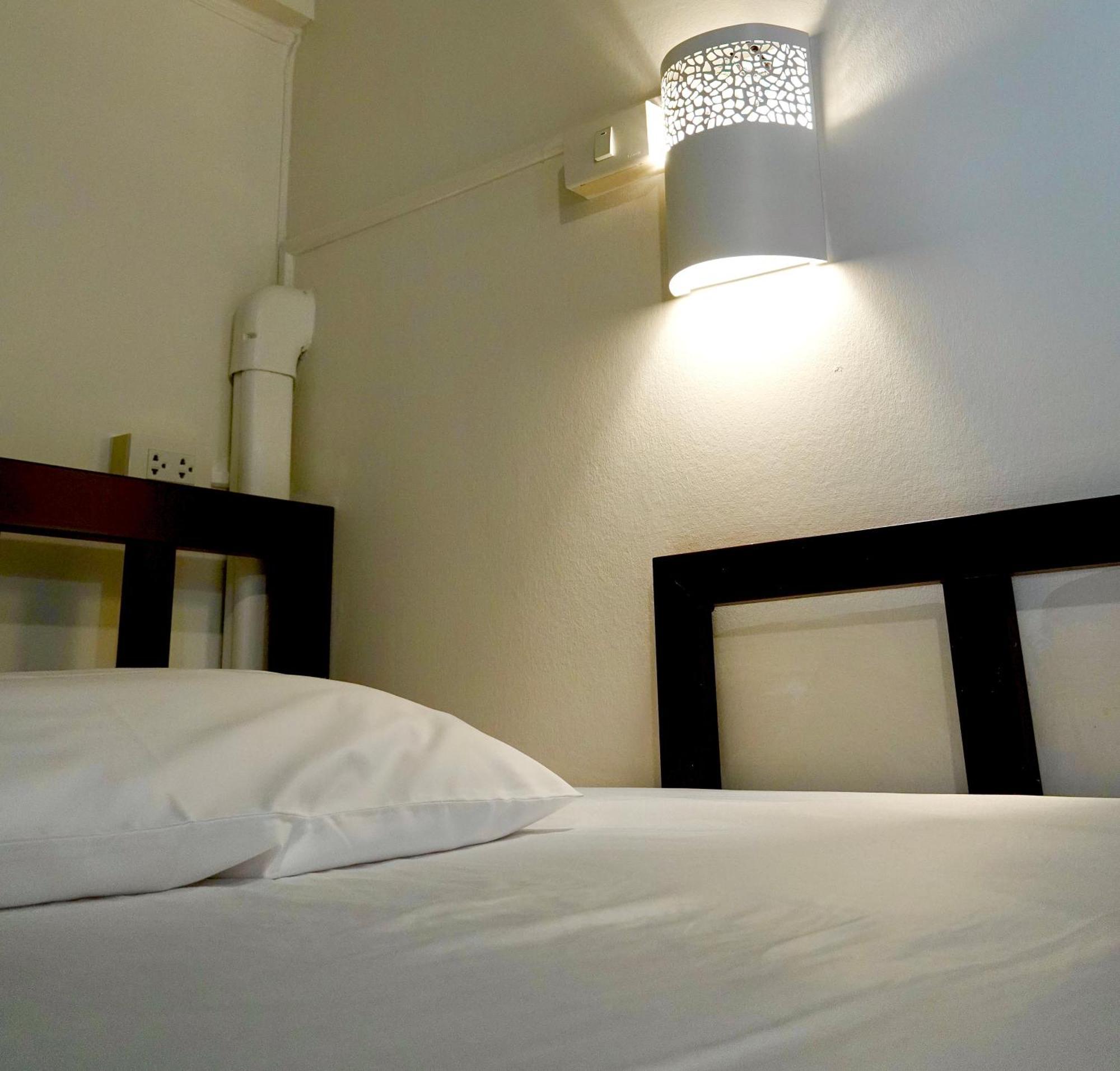 Les Fleurs Bangkok Hostel Екстер'єр фото