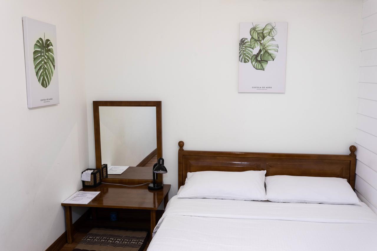 Les Fleurs Bangkok Hostel Екстер'єр фото