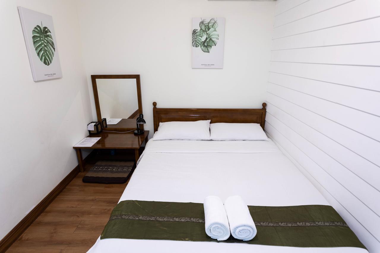 Les Fleurs Bangkok Hostel Екстер'єр фото